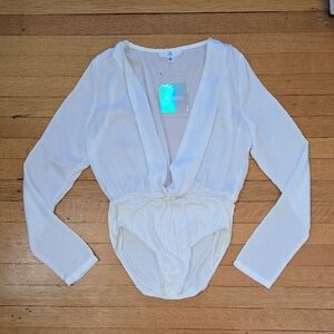 NWT, Missguided, Plunge V-Neckline Long Sleeve Bodysuit, White, Women's 4